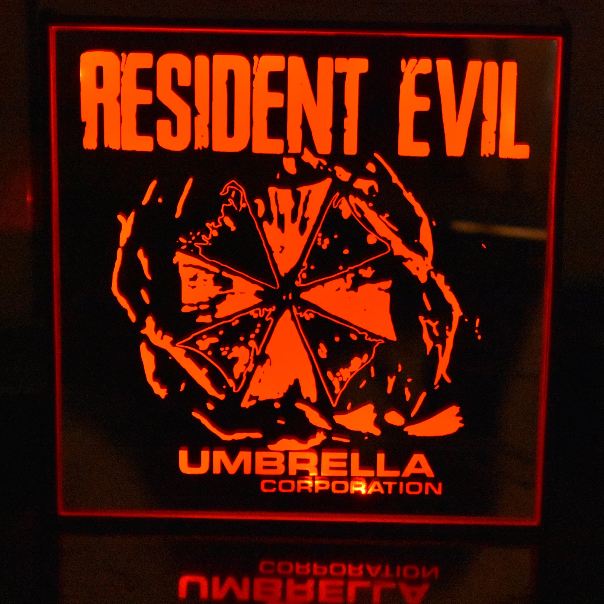 Resident Evil Lampe 3D Lampe de bureau / Murale Umbrella Corporation 20cm
