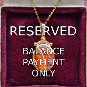 RESERVED - BALANCE LISTING: Vintage 9ct Gold Double Sided Agate Pendant