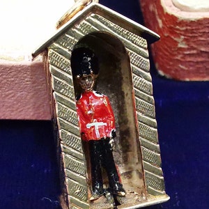 Vintage 9 Karat Gold Buckingham Palace Beweglicher Wächter