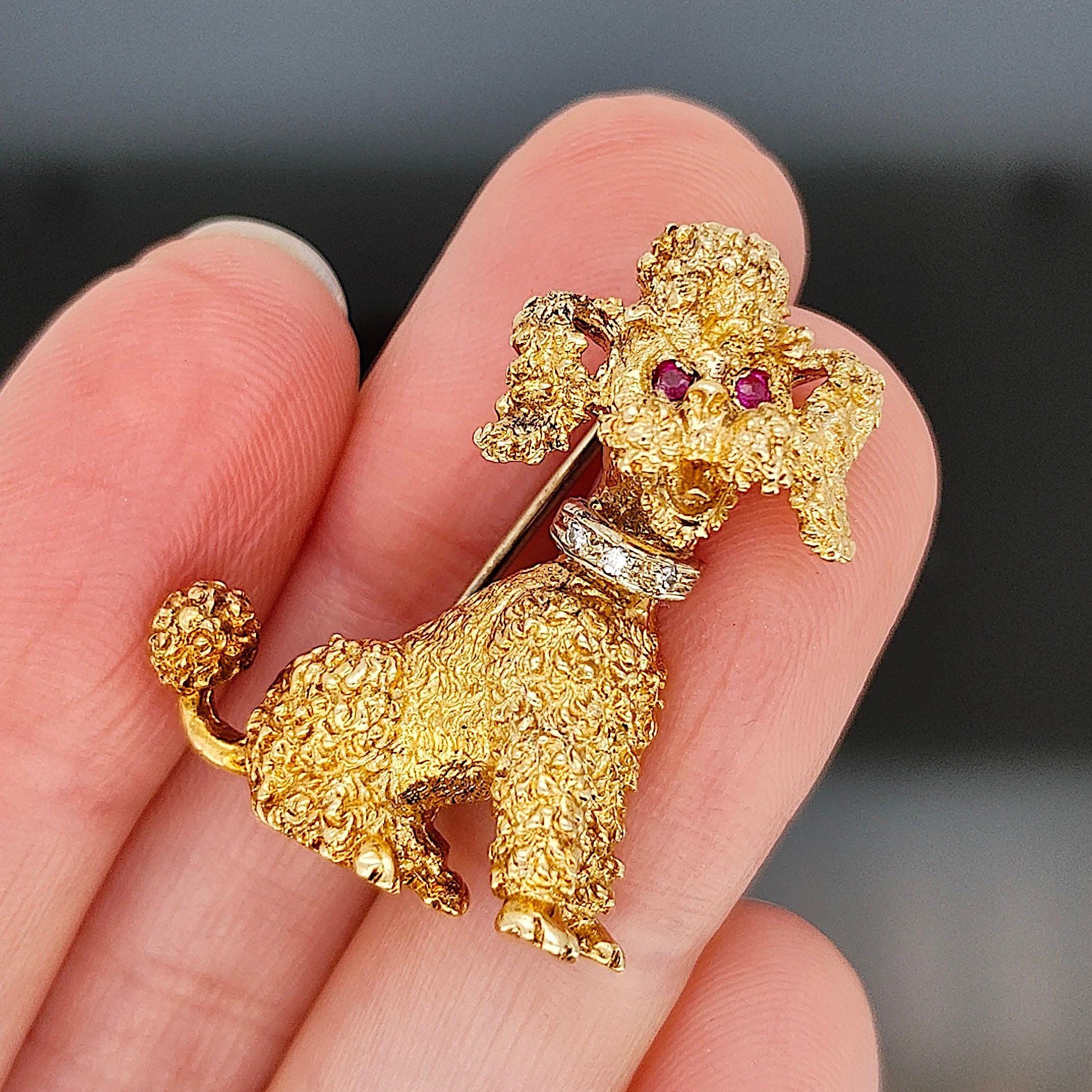 Vintage 18ct Yellow Gold Poodle Dog Brooch With Diamond Collar and