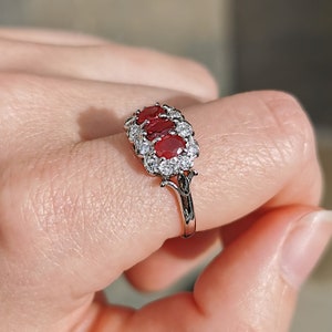 Vintage 18ct White Gold Ruby & Diamond Triple Cluster Ring - Etsy