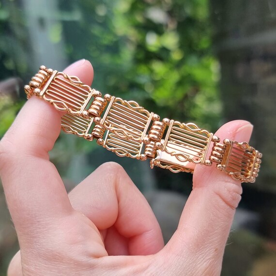 Gold gate bracelet deals