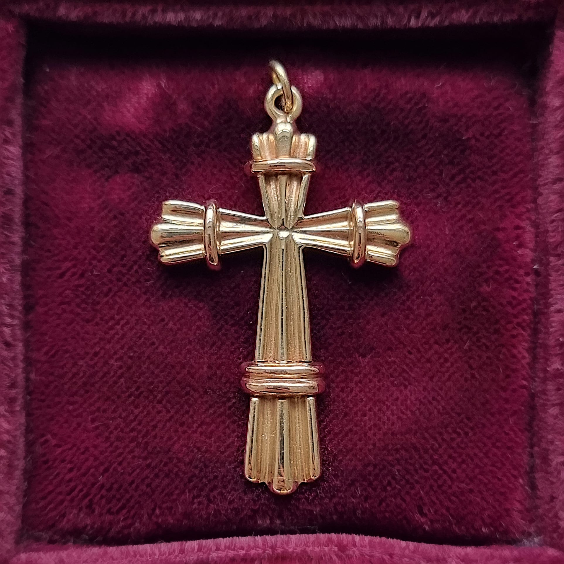 ヴィンテージ 9ct ウェールズ ゴールド クロス ペンダント - Etsy 日本