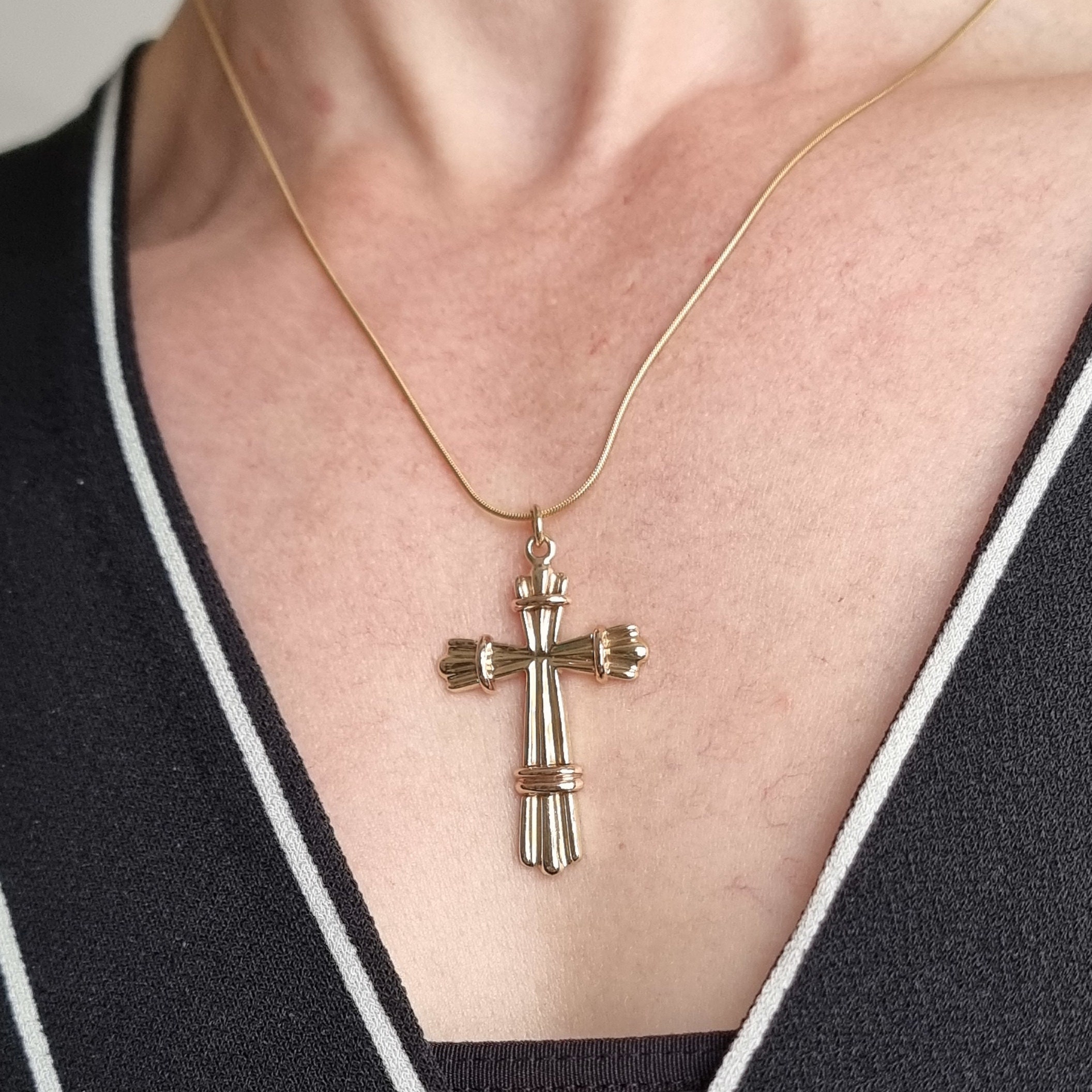 ヴィンテージ 9ct ウェールズ ゴールド クロス ペンダント - Etsy 日本