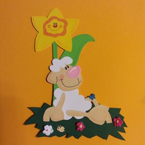 Moutons en carton d’argile d’image de fenêtre fleur