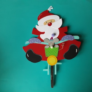 Fensterbild Tonkarton rasender Weihnachtsmann