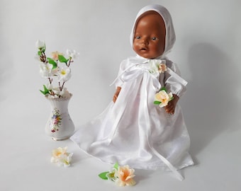 Festliches Kleid in Weiß, Kleid zur Taufe mit Taufmützchen, Kleid zur Erstkommunion, Taufkleid für Puppe Gr. 40-43 cm