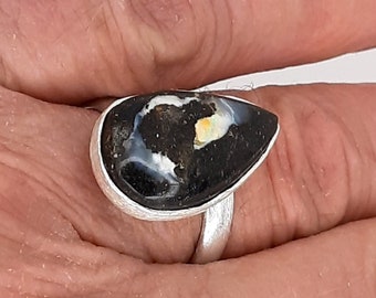 Ring silver with black opal