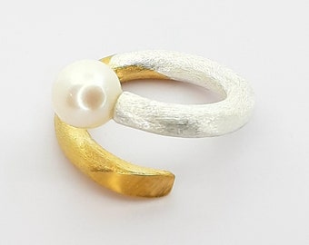 Ring silver with pearl and gold
