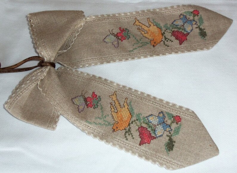 Vintage DECO loop cross-stitch beautiful handwork e03