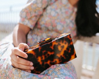 Acrylic Tortoise Shell Bag, Tortoise Purse Clutch, Leopard Bag, Cheetah Bag, Plexi Clutch, Tortoise Shell Accessories, Summer Clutch