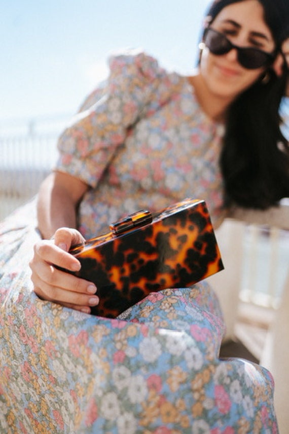 Tortoiseshell sales clutch bag