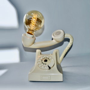 Recicled vintage lamp from original phone from the 50s image 3