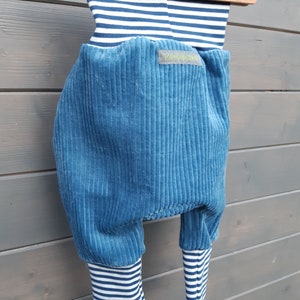Pump pants made of wide cord in jeans blue image 3