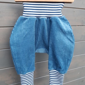 Pump pants made of wide cord in jeans blue image 1