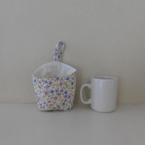 Small Hanging Quilted Fabric Basket: Desktop/Kitchen Storage