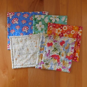 Large Single Quilted Floral Coaster/Cotton Coaster/ Teacher Appreciation Gift/Flower Snack Mug Mat/Flower Small Mug Rug/Housewarming Gift