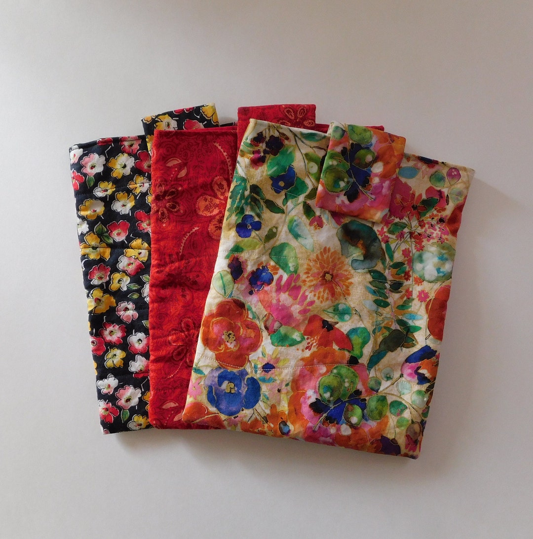 Book Sleeve With Closure/ Padded Book Cover/quilted Cotton Book Case