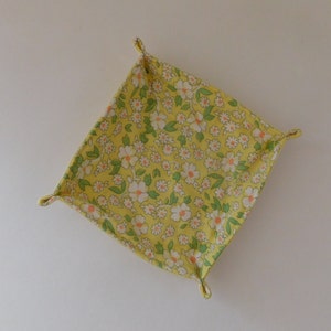 Decorative Fabric Tray/ Small Storage/Jewelry Tray/Nightstand Tray, Kitchen Accessory/Catchall Tray/Hair Clip Storage/ Housewarming Gift