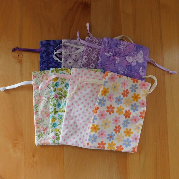 Pink Floral Cotton Drawstring Gift Pouch: Reusable Lined Cloth Bag