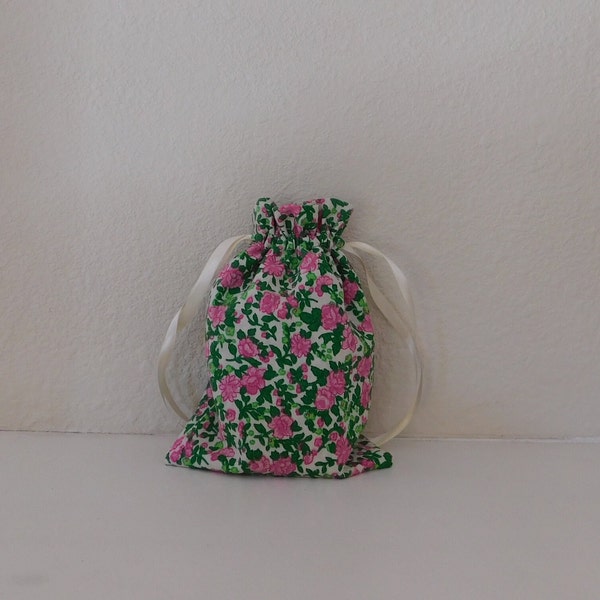 Gift Pouch/ Small Cotton Gift Bag/ Lined Reusable Cloth Drawstring Pouch/ Ecofriendly Gift Bag/Floral Birthday Bag/Gift Wrap Storage Pouch