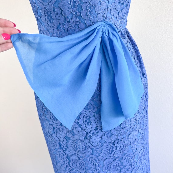 1950's Periwinkle Lace Wiggle Dress - image 4