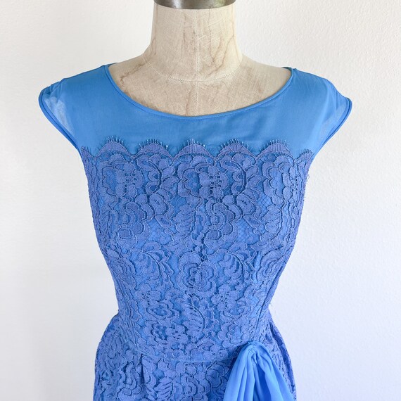 1950's Periwinkle Lace Wiggle Dress - image 2