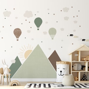 Autocollant mural montagnes et ballons, couleur naturelle, Beige, marron, vert, minimalisme, décoration murale pour chambre de bébé, vinyle facile à laver image 1