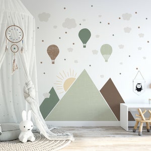 Autocollant mural montagnes et ballons, couleur naturelle, Beige, marron, vert, minimalisme, décoration murale pour chambre de bébé, vinyle facile à laver image 2