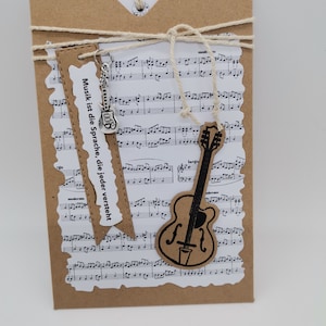 Geburtstagskarte, Karte zum Geburtstag,Glückwunschkarte zum Geburtstag mit Musikinstrumenten,Gitarre,Akkordeon,Musik