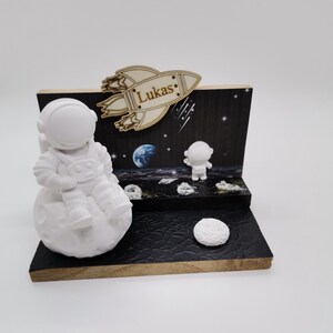 Geschenk zur Einschulung,Geburtstagsgeschenk,Astronaut,Aufsteller Holz,personalisiertes Geschenk,Astronaut,Rakete,Kleinigkeit,Stiftehalter