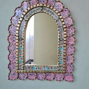 Carlos Ch. - 20"x16" peruansk urnspegel, rosa spegel, hallspegel, accentspegel, kontorsspegel, vintage, andisk spegel