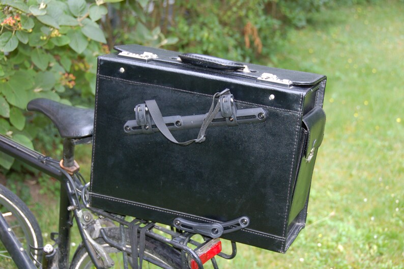 Fahrrad-Agentenkoffer Oma Ria Bild 2