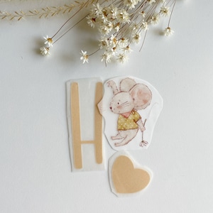 Bügelbild mit Buchstaben, Maus und Herz • Applikation für Textilien • Bügelpatch • DIY Ostergeschenk • Watercolor Illustration