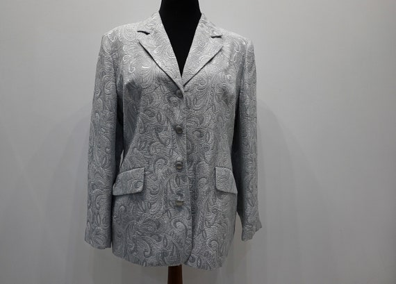 Silver brocade best sale jacket