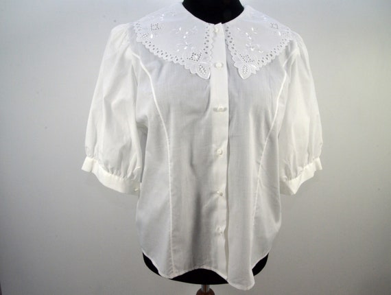 Country house blouse costume blouse white lace col