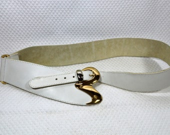 Asymmetric leather belt white, brass clasp