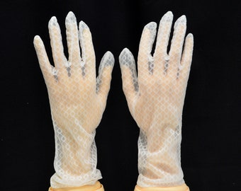 Vintage nylon gloves of the 50s white