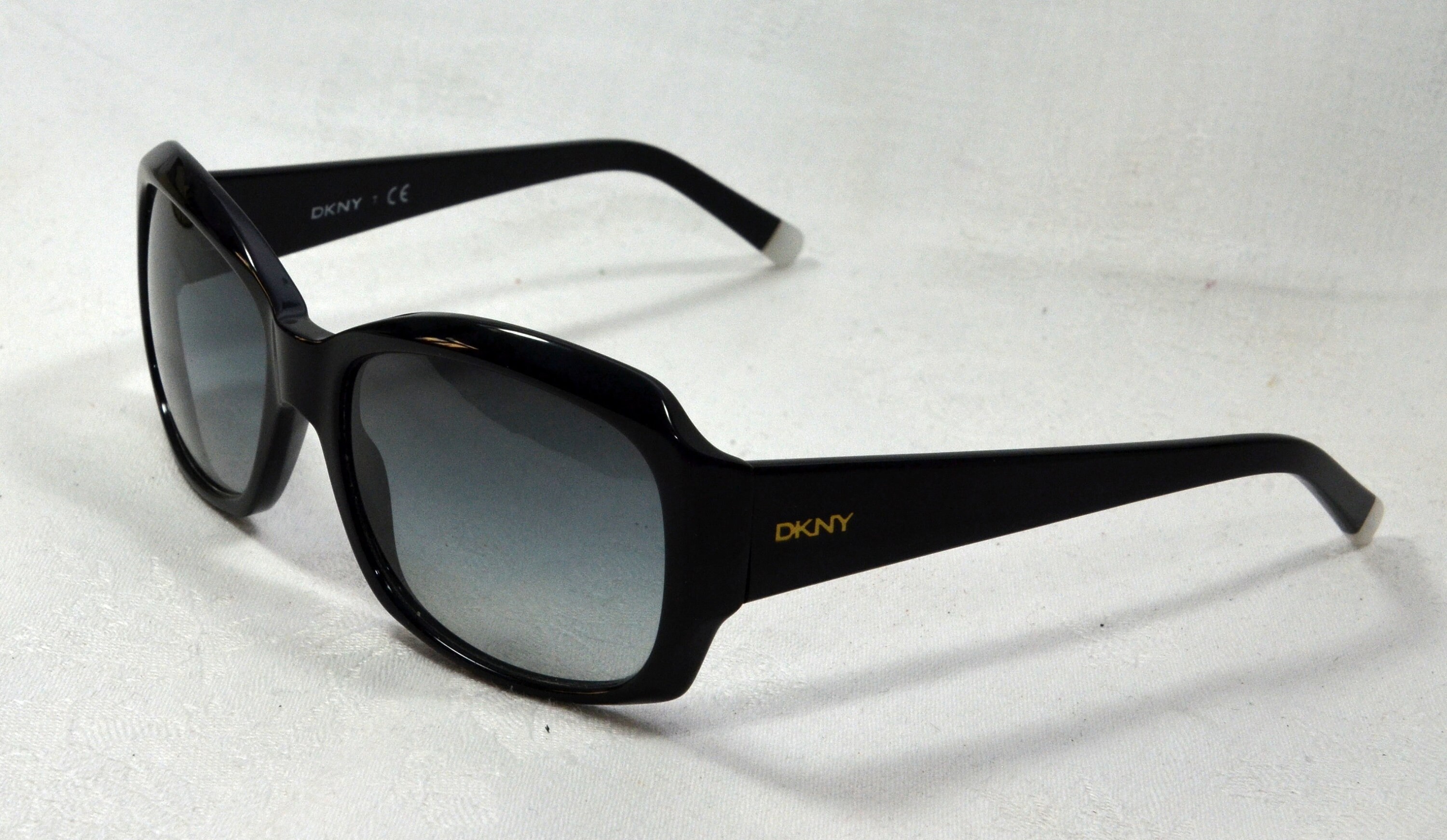 DKNY by Donna Karan New York Damen Sonnenbrille Damen Accessoires Sonnenbrillen 