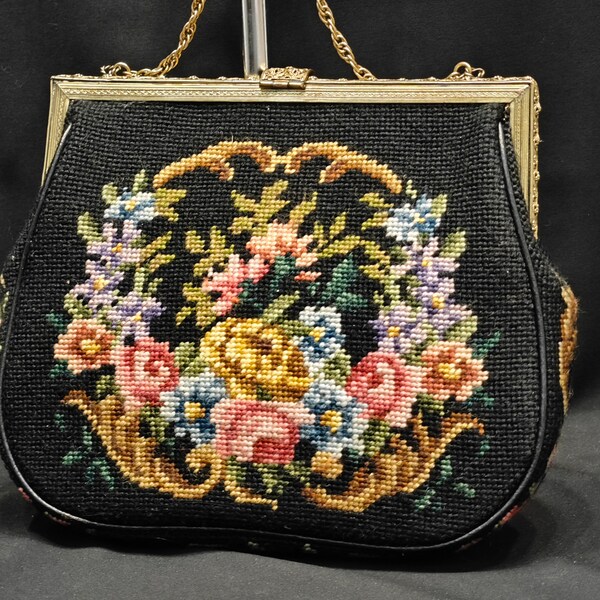 Grand sac en tapisserie noir fait main avec roses