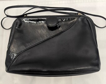 Vintage shoulder bag clutch bag leather and patent black