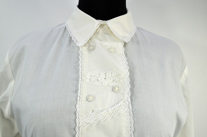 Country house blouse White with lace