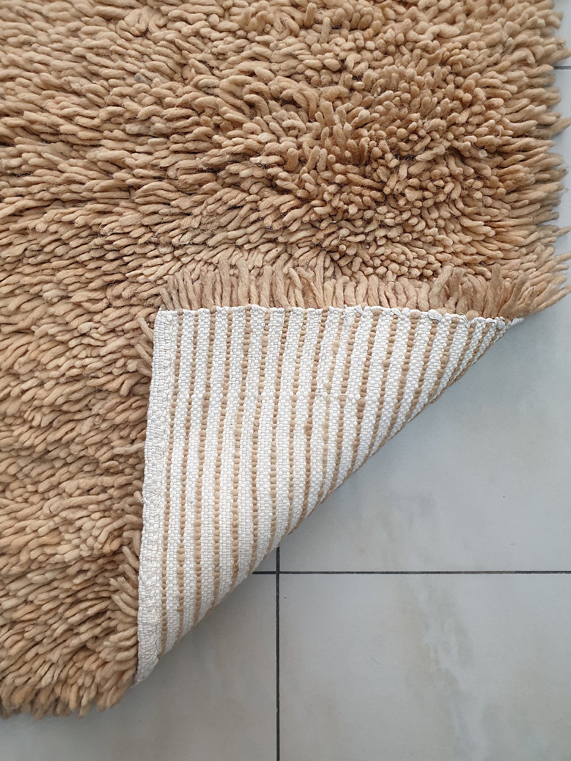 Wool shaggy rug/ Thick wool handwoven rug/ Light beige accent Etsy