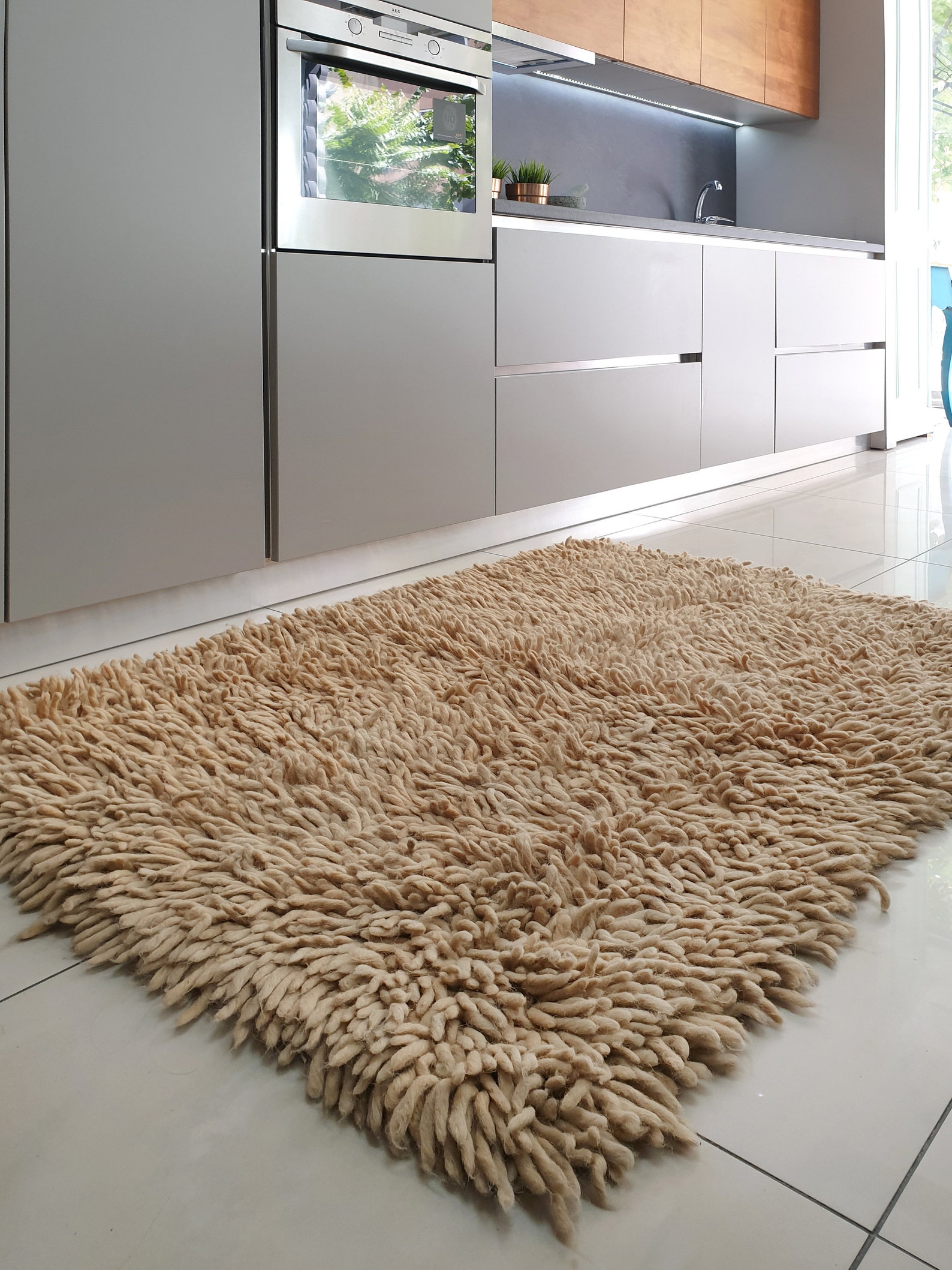 Wool shaggy rug/ Thick wool handwoven rug/ Light beige accent Etsy