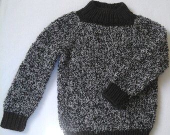 NEW: Gr. 110-116, cuddly soft sweater in anthracite-black-white Bouclè mottled Unique handwork from Berlin