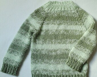 NEW: cuddly jumper size. 104-110 Green-light green stripes Unique handknit from Berlin