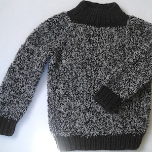 NEW: Gr. 110-116, cuddly soft sweater in anthracite-black-white Bouclè mottled Unique handwork from Berlin