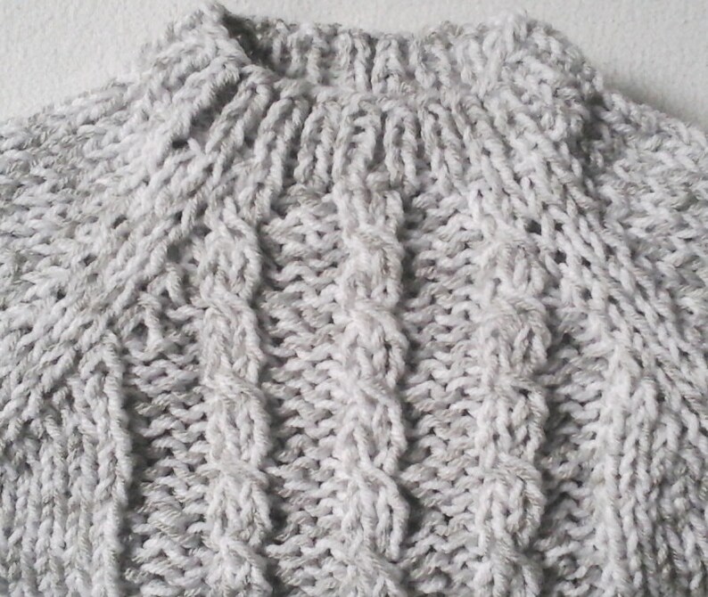 NEW: cuddly jumper size. 92-98, light grey-white cable pattern, unique, handmade in Berlin image 2