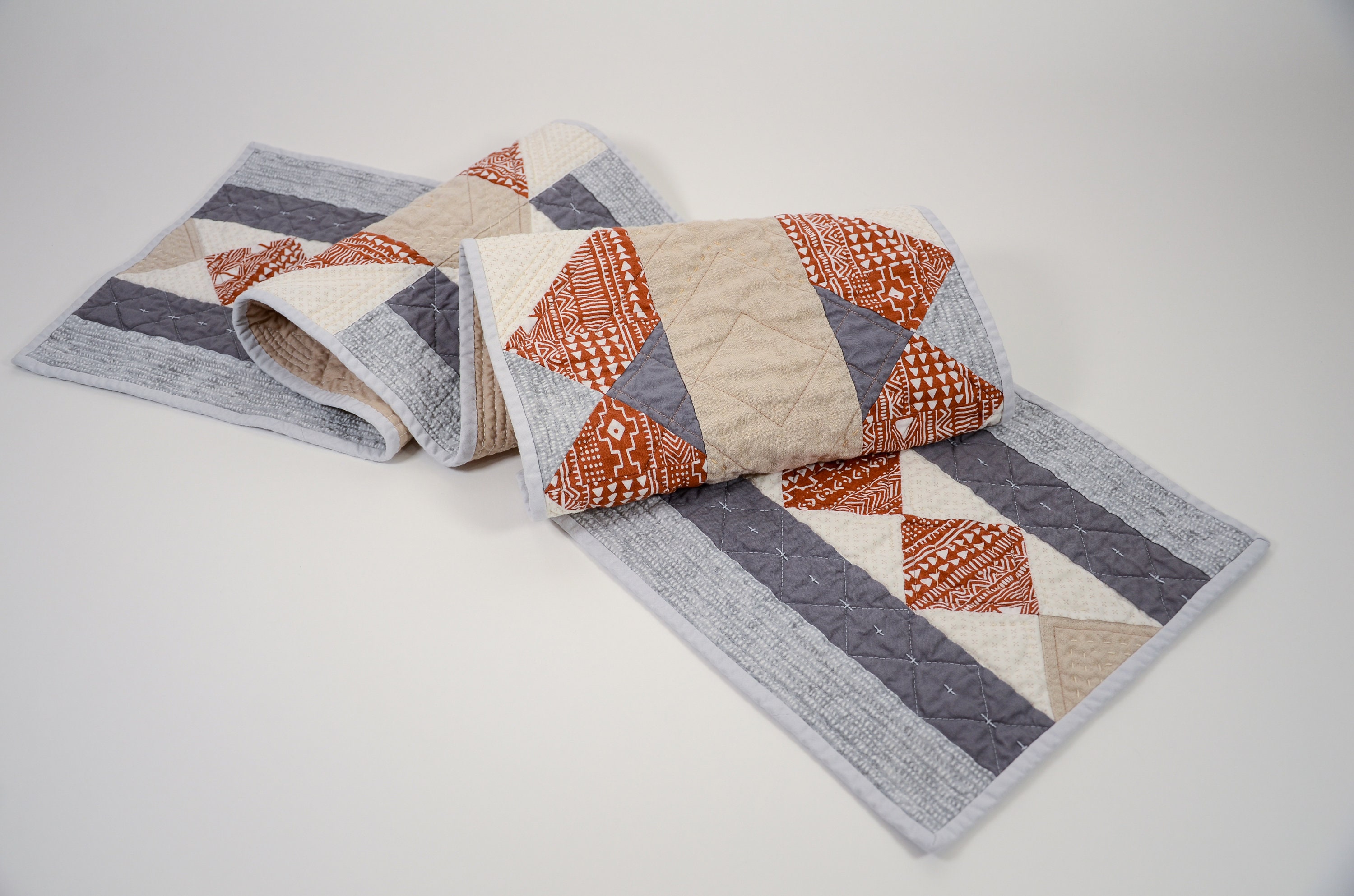 Tribal Dream Quilted Table Runner NCU0NTD1259