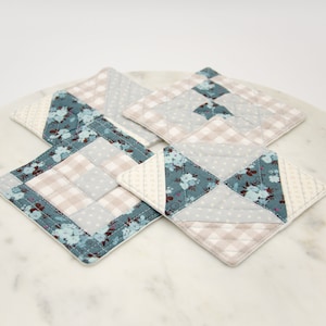 Quilted Coaster Set of 4 - Mug Rugs - Blue Floral Coaster - Beverage Coaster - Beer Mat
